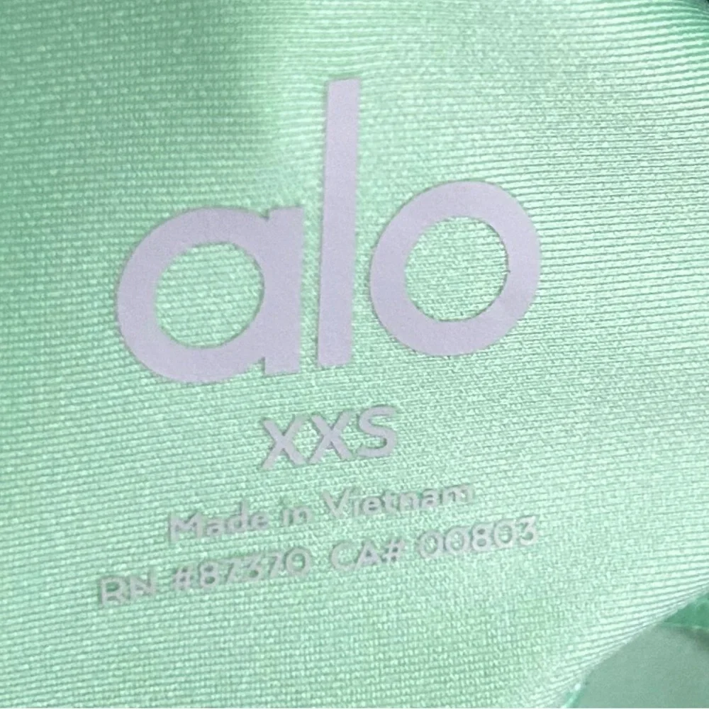 Alo‎ Airlift Ultramint Leggings